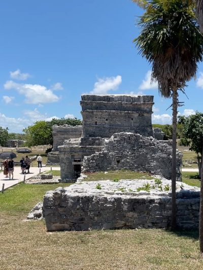 Tulum México Ruinas Mayas в апреле — фото погоды (2026-04-29)