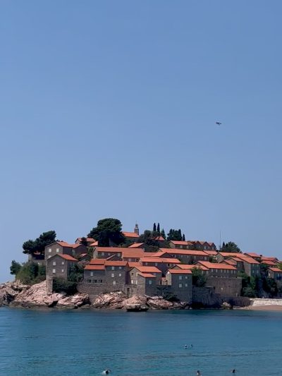 Hotel California - Sveti Stefan — фото погоды в июне (2025-06-21)