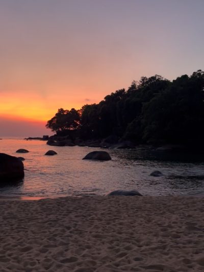 Kalima Resort & Villas Khao Lak — фото погоды в апреле (2026-04-27)