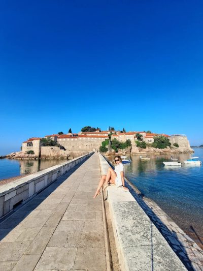 Beach Sveti Stefan, Montenegro в июне — фото погоды (2025-06-29)