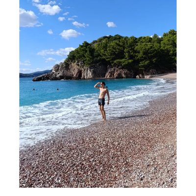 Beach Sveti Stefan, Montenegro в октябре — фото погоды (2025-10-11)