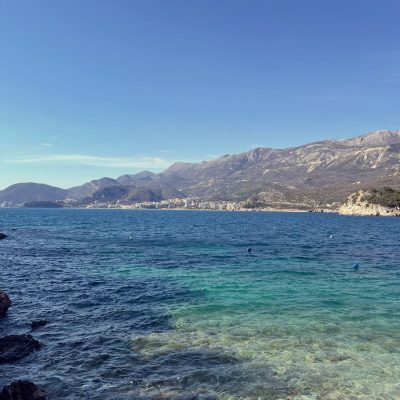 Beach Sveti Stefan, Montenegro в апреле — фото погоды (2026-04-11)